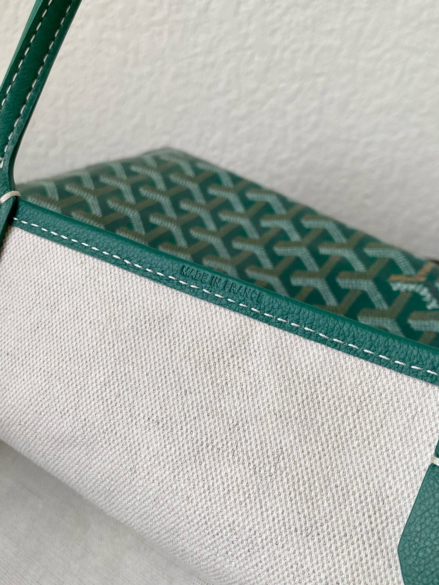 GY Saint Louis – Multiple Colors Available